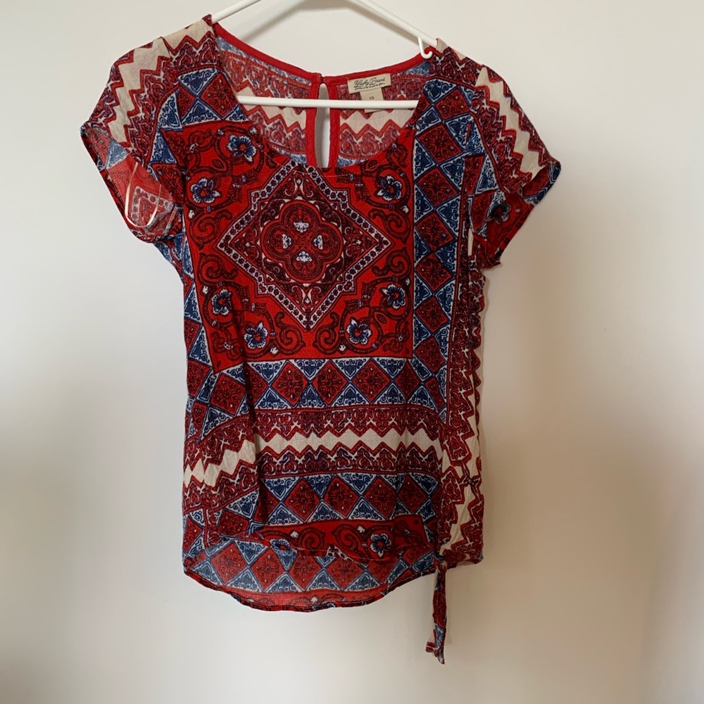 Lucky Brand tie-bottom tee